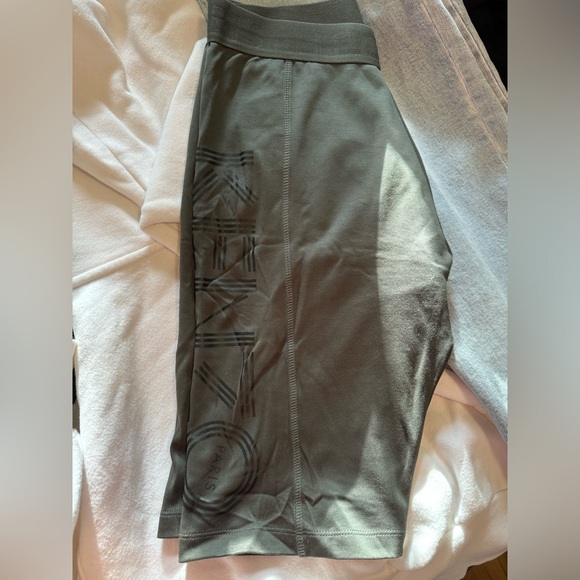 Kenzo green cycle shorts - size small - Picture 9 of 9